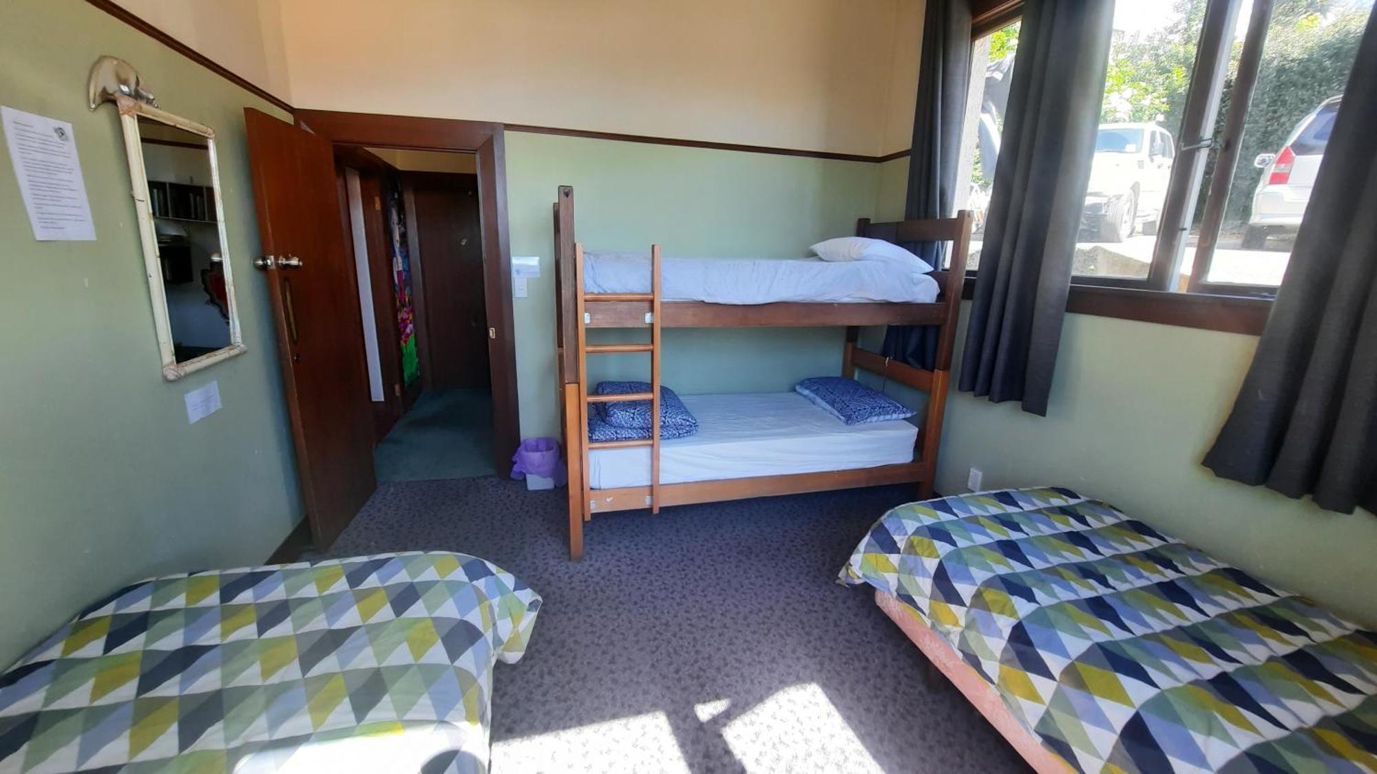 Manor House Backpackers Hostel Дюндин Екстериор снимка