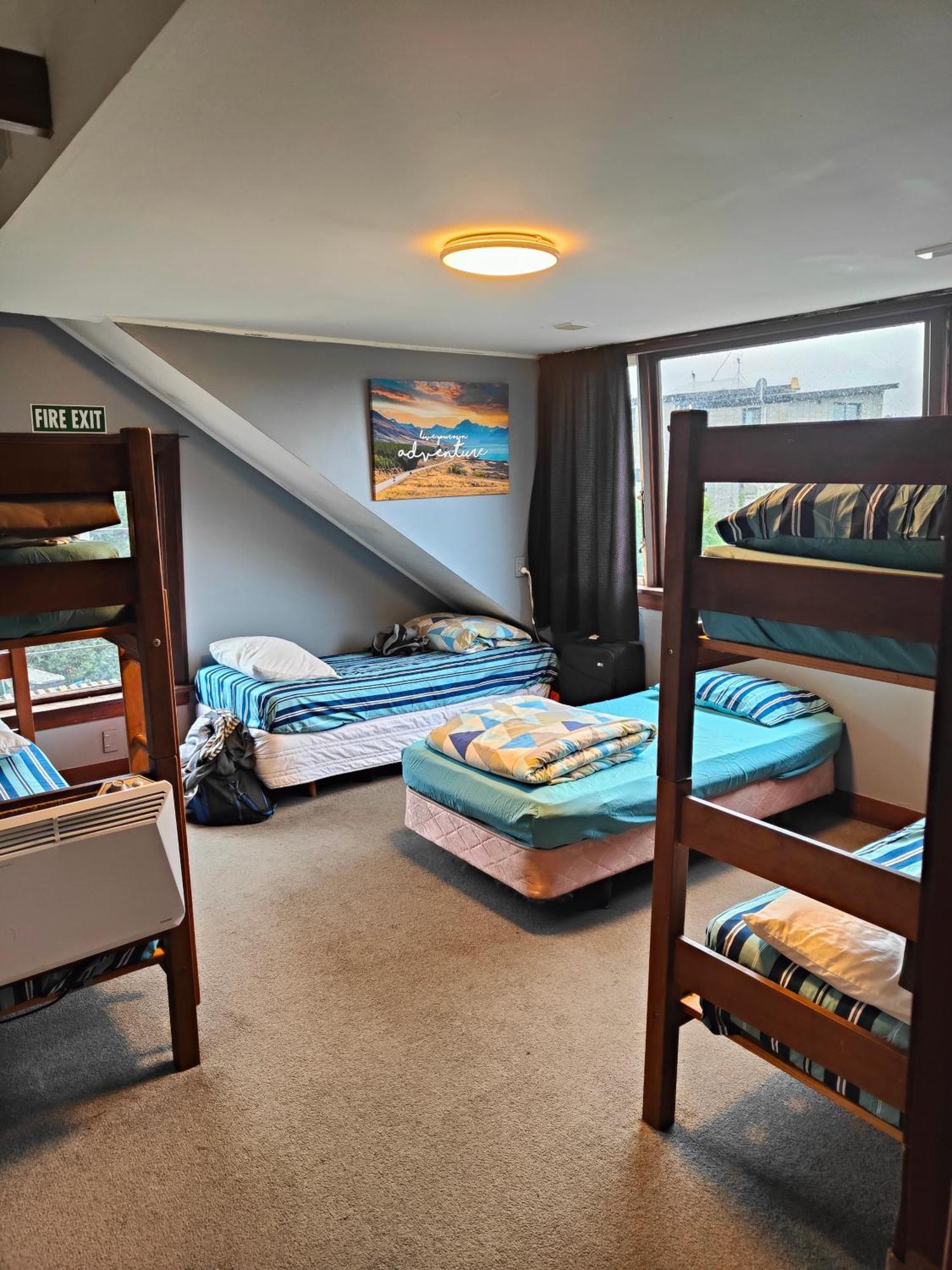 Manor House Backpackers Hostel Дюндин Екстериор снимка